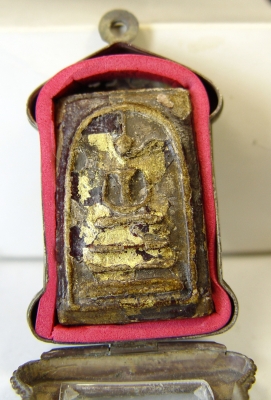 พระสมเด็จพร้อมกรอบสวย ๆเก่ามาก พระสมเด็จพร้อมกรอบสวย ๆเก่ามาก