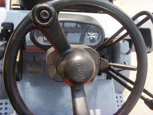 ขาย รถโฟล์คลิฟท์   รถโฟล์คลิฟท์   ยี่ห้อ TOYOTA   รุ่น  6FD15    เครื่อง 1DZ     1.5  ตัน