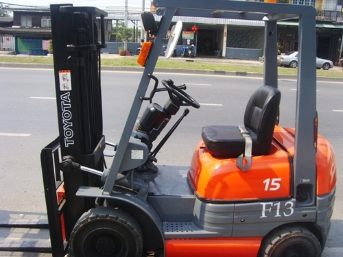 ขาย รถโฟล์คลิฟท์   รถโฟล์คลิฟท์   ยี่ห้อ TOYOTA   รุ่น  6FD15    เครื่อง 1DZ     1.5  ตัน