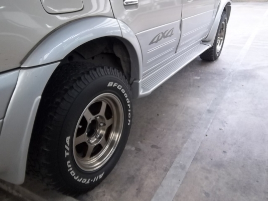 TE37V 6 รู กระบะ 16"x8"  ET 30 + ยาง BF All 245-70-16