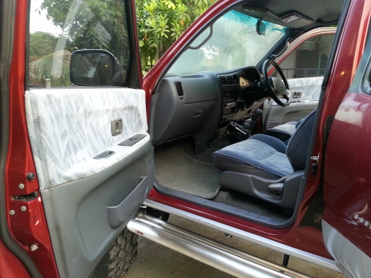 ขายTOYOTA sport rider 4WD 3000EFI ABS AIRBAG พวงมาลัยเพาว์เวอร์ เกียรธรรมดา