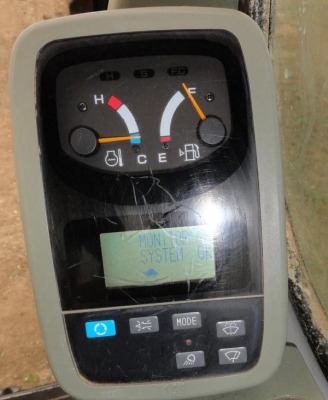 รถขุด KOBELCO  SK135srlc-1E รถนอกนำเข้า ปี2005,2468Hr.รถสวยครับ จะถึงไทยแล้ว สภาพดี ติดต่อ มานะ 085-9049669