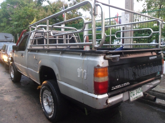 ขายรถกระบะหรือแลกเปลียนรถจีปขับสองขับสี่ ขายรถกระบะหรือแลกเปลียนรถจีปขับสองขับสี่