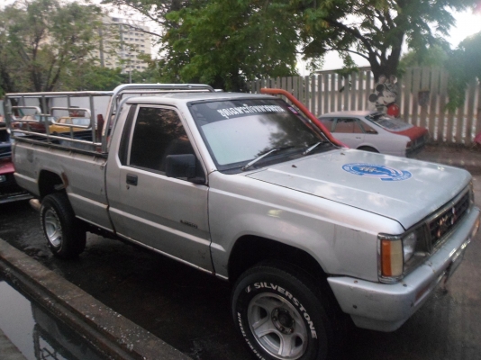 ขายรถกระบะหรือแลกเปลียนรถจีปขับสองขับสี่ ขายรถกระบะหรือแลกเปลียนรถจีปขับสองขับสี่