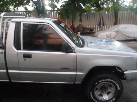 ขายรถกระบะหรือแลกเปลียนรถจีปขับสองขับสี่ ขายรถกระบะหรือแลกเปลียนรถจีปขับสองขับสี่