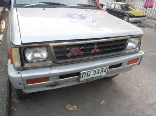 ขายรถกระบะหรือแลกเปลียนรถจีปขับสองขับสี่ ขายรถกระบะหรือแลกเปลียนรถจีปขับสองขับสี่