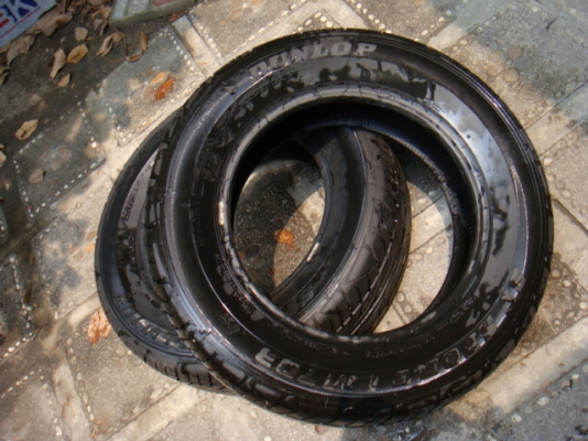 ขายยาง Dunlop LM701 215/65/16 สภาพดี2เส้น