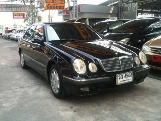 Benz E200 มือสอง compressor 2.0 AT 2002