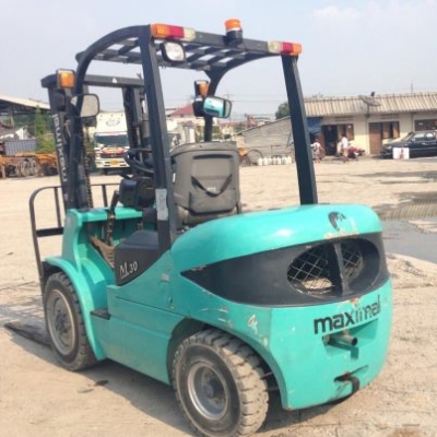ขายFORKLIFT ISUZU DIESEL 3T. รุ่น FD30T