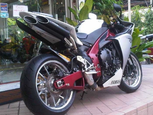 (ปรับราคา ด่วนๆ)ขาย YAMAHA YZF R-1 ปี2010 มี 2คัน สสม-ทะเบียนแท้