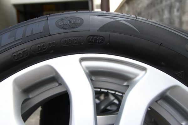 ล้อ14Amaze 4รู100 + ยาง Michelin 175/65/14 ปี12