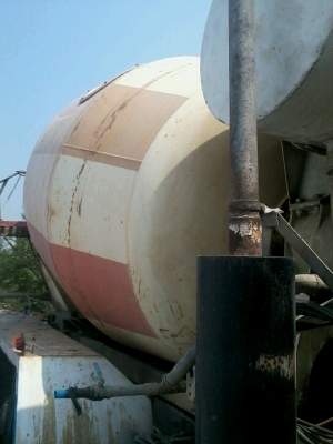 ขายด่วนโม่ปูน 5 คิว พร้อมอุปะกรณ์ ปั้ม คายาบ่า พร้อมใช้งานได้เลยครับ