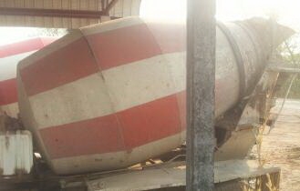 ขายด่วนโม่ปูน 5 คิว พร้อมอุปะกรณ์ ปั้ม คายาบ่า พร้อมใช้งานได้เลยครับ