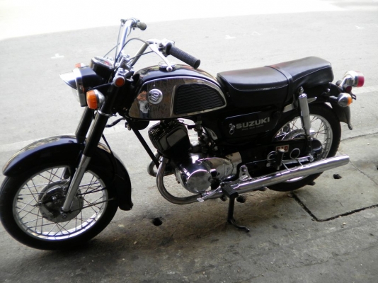 ขาย Suzuki K125 ตัวเก๋าพร้อมใช้ สีดำ มีทะเบียน..