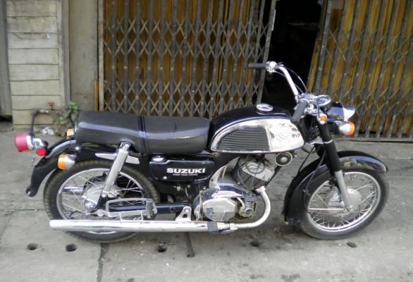 ขาย Suzuki K125 ตัวเก๋าพร้อมใช้ สีดำ มีทะเบียน..