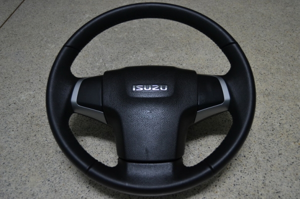 ขายพวงมาลัย Isuzu All New D max หนังของแท้ ใส่ D maxได้ทุกรุ่น ราคา 3200 บาท.ลดสุดๆแล้ว ขายพวงมาลัย Isuzu All New D max หนังของแท้ ใส่ D maxได้ทุกรุ่น ราคา 3200 บาท.ลดสุดๆแล้ว