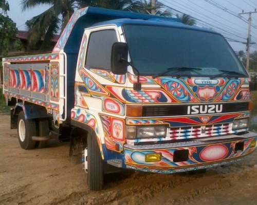 ขาย6ล้อดั้ม ISUZU ROCKY 195 แรง ยาง8.25 เครื่องดี คัสชีส์สวย กระบะมีเนียม พร้อมใช้งานครับ