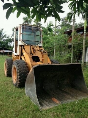 รถตัก โคมัสสุ  510   สนใจติดต่อ 081 - 6079515