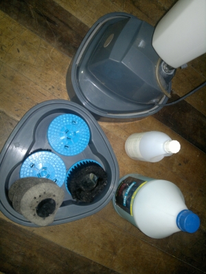 ขายเครื่องขัดพื้นในบ้านแบบแปรงขัด3หัวของlux(อิเลคทรอลัค)