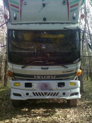 รถอิซูซุ 10 ล้อดั๊ม นางฟ้าแท้  เปลื่ยนเครื่อง 270 แรงม้า ปี 38  สนใจติดต่อ 081 - 6079515