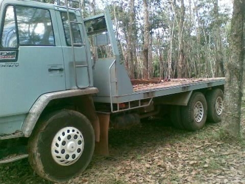 รถอิซูซุ 10 ล้อดั๊ม นางฟ้าแท้  เปลื่ยนเครื่อง 270 แรงม้า ปี 38  สนใจติดต่อ 081 - 6079515