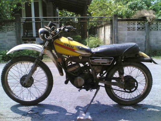 ขายยามาฮ่า Dt100 เล่มทะเบียน(กำลังตามชุดโอน)เครื่องดีพอใช้โครงไม่ผุคันสตาร์ทคันเกียร์ไม่เชื่อม 8500 บาท ขายยามาฮ่า Dt100 เล่มทะเบียน(กำลังตามชุดโอน)เครื่องดีพอใช้โครงไม่ผุคันสตาร์ทคันเกียร์ไม่เชื่อม 8500 บาท