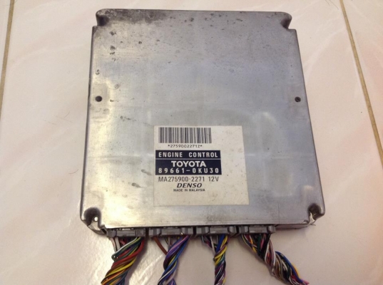 ขายกล่อง ECU รถโตโยต้าวีโก้ 2KD 2.5 Intercooler บน