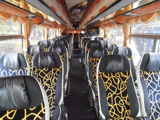 ขายรถบัส Isuzu TXD40 แอร์สองชั้น 8 ล้อ สภาพดี 333 แรงม้า