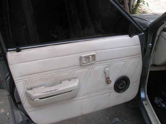 ซันนีFF1300CC LPG 40,000บาท สภาพพร้อมใช้(รูปเพี๊ยบ)