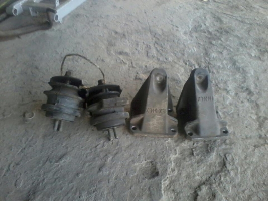 ขายยางแท่นเครื่องของ 1JZ ของเชียงกงครับ