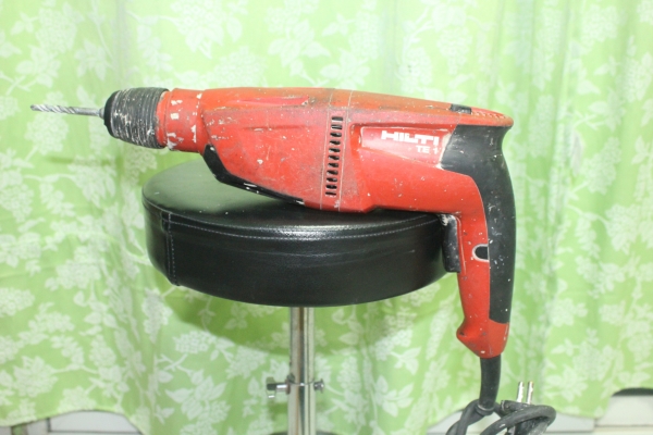 สว่านโรตารี่เจาะคอนกรีตยี่ห้อ HELTI รุ่น TE1 สภาพพร้อมใช้งานครับ