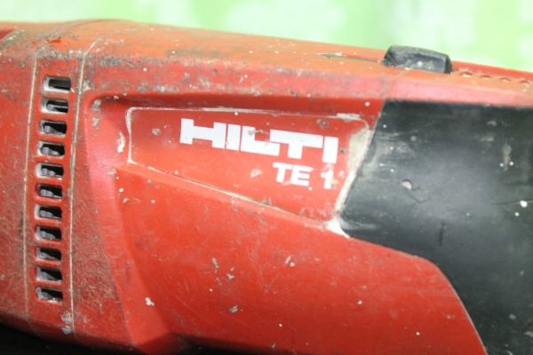 สว่านโรตารี่เจาะคอนกรีตยี่ห้อ HELTI รุ่น TE1 สภาพพร้อมใช้งานครับ