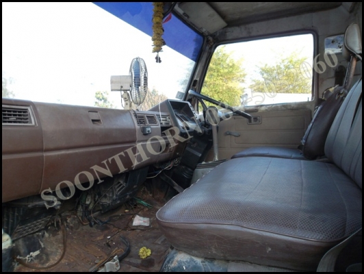 ขายด่วน รถบรรทุก 6 ล้อ HINO KM779  117 แรง (หัวคัซซีสภาพสวย) พร้อมใช้ ราคาสุดคุ้ม