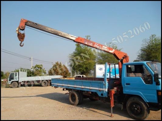 ขายด่วน รถบรรทุก 6 ล้อ TOYOTA DINA BU87 115 แรง พร้อมเครน UNIC 2 ตัน สภาพสวย พร้อมใช้งาน  ราคาสุดคุ้ม