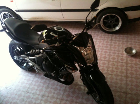 kawasaki er6n 2011 วิ่งแค่3xxx โลครับ kawasaki er6n 2011 วิ่งแค่3xxx โลครับ