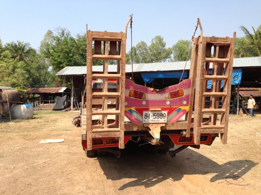 ขายรถ10ล้อ มีภาพวีดีโอ ISUZU JCM เครื่อง 6BD1-165 แรงrn รถหางปลา เพลาเดียว สีสันลวดลาย สวยทั้งคัน rn ขายรถ10ล้อ มีภาพวีดีโอ ISUZU JCM เครื่อง 6BD1-165 แรงrn รถหางปลา เพลาเดียว สีสันลวดลาย สวยทั้งคัน rn