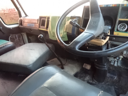 ขายรถอีซูซุ10ล้อหัวคัซซี เครื่อง195แรง เบรกทิิฟฟี พวงมาลัยเพาเวอร์