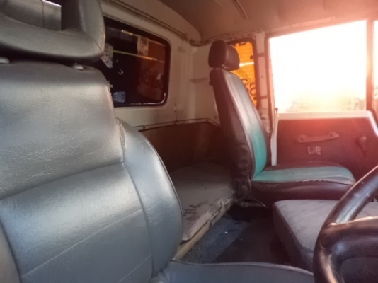 ขายรถอีซูซุ10ล้อหัวคัซซี เครื่อง195แรง เบรกทิิฟฟี พวงมาลัยเพาเวอร์