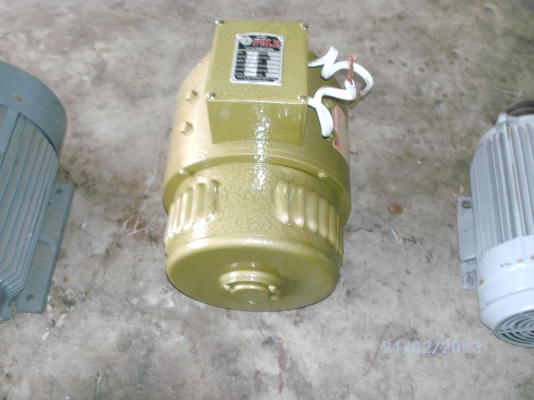 ขายด่วน เครื่องปั่นไฟ