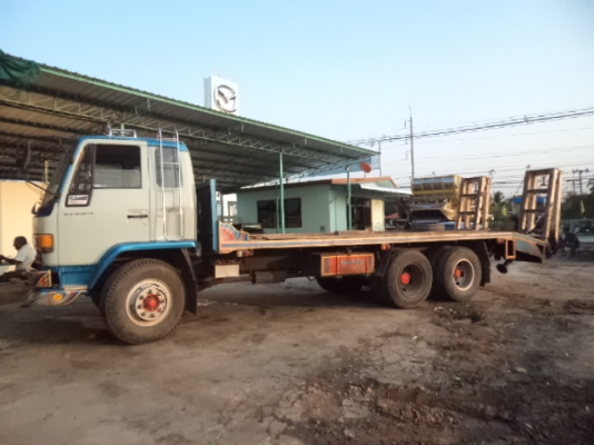 ขายรถอีซูซุร็อก10ล้อเทเลอร์ สภาพสวยๆพร้อมใช้งานคับ