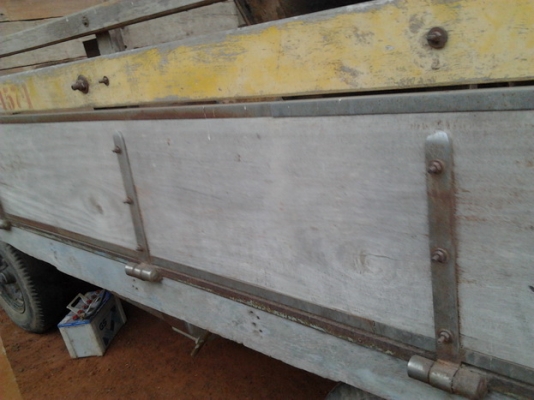 NISSAN CABAL 85 แรง รถบรรทุก 4 ล้อกลาง กระบะคอกยาว 3.20 เมตรสภาพดีไม่มีผุ เครื่องแรงดีไม่เยิ้ม หัวเก๋งเดิมๆภายในคอนโซลครบ ช่วงล่างคัชซีไม่ผุ เอกสารเล่มทะเบียนชุดโอนครบพร้อมโอน ราคาต่อรองได้ครับ