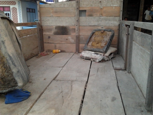 ***ขายแล้วครับขอบคุณ Truck2hand ขาย 4ล้อ NISSAN นิสสันคาร์บอน เครื่องSD22 วางใหม่ (ลงเล่ม)แห้งๆ แน่นๆ สตาร์ทง่าย ช่วงล่างดีคัสซีสวย กระบะไม้คอกไม้ สวยไม่ผุไม่หักพื้นดี หัวไม่สวยมีผุ มีลอก ยางดี4เส้น เครื่องติดวิ่งได้ ขายตามสภาพ พร้อมใช้ พร้อมลุยงาน ราคาต่