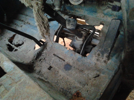 ***ขายแล้วครับขอบคุณ Truck2hand ขาย 4ล้อ NISSAN นิสสันคาร์บอน เครื่องSD22 วางใหม่ (ลงเล่ม)แห้งๆ แน่นๆ สตาร์ทง่าย ช่วงล่างดีคัสซีสวย กระบะไม้คอกไม้ สวยไม่ผุไม่หักพื้นดี หัวไม่สวยมีผุ มีลอก ยางดี4เส้น เครื่องติดวิ่งได้ ขายตามสภาพ พร้อมใช้ พร้อมลุยงาน ราคาต่