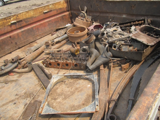 NPRดั้มหัวการ์ตูน-120แรงฝาขาว-รถห้าง---2คัน---590000-สำหรับนักปั้น NPRดั้มหัวการ์ตูน-120แรงฝาขาว-รถห้าง---2คัน---590000-สำหรับนักปั้น