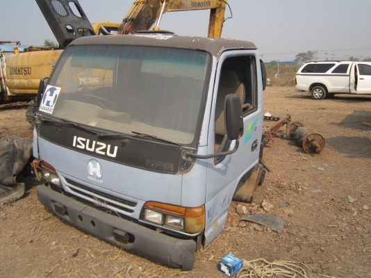 NPRดั้มหัวการ์ตูน-120แรงฝาขาว-รถห้าง---2คัน---590000-สำหรับนักปั้น NPRดั้มหัวการ์ตูน-120แรงฝาขาว-รถห้าง---2คัน---590000-สำหรับนักปั้น