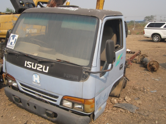 NPRดั้มหัวการ์ตูน-120แรงฝาขาว-รถห้าง---2คัน---590000-สำหรับนักปั้น NPRดั้มหัวการ์ตูน-120แรงฝาขาว-รถห้าง---2คัน---590000-สำหรับนักปั้น