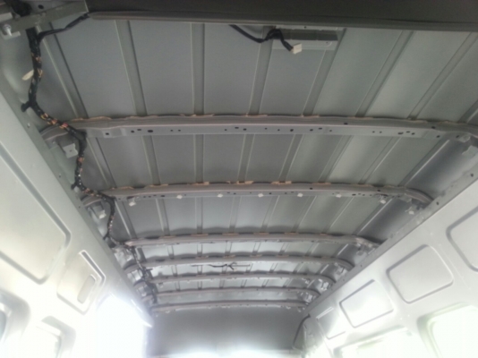 รับจองป้ายแดง รถตู้ TOYOTA Commuter ดีเซลล3000 แต่ง3แถว9ที่นั่งแล้วมีรถเลย รับจองป้ายแดง รถตู้ TOYOTA Commuter ดีเซลล3000 แต่ง3แถว9ที่นั่งแล้วมีรถเลย