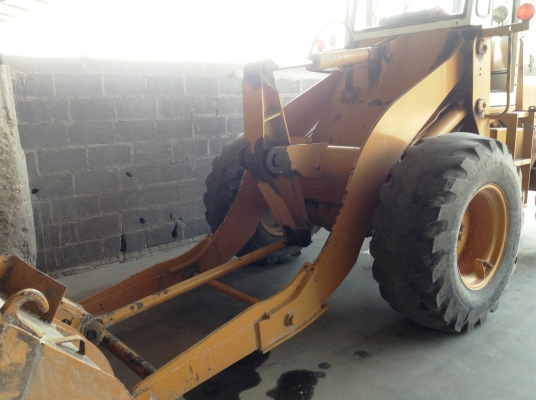 ขายด่วน..รถตัก KOMATSU 510 รุ่นพิเศษ แขนยาว บุ้งกี๋เสริม สวย ๆ เอวอ่อน รถสวย ตักแรง ตักไว ได้งานมาก ประหยัดน้ำมัน.