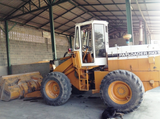 ขายด่วน..รถตัก KOMATSU 510 รุ่นพิเศษ แขนยาว บุ้งกี๋เสริม สวย ๆ เอวอ่อน รถสวย ตักแรง ตักไว ได้งานมาก ประหยัดน้ำมัน.