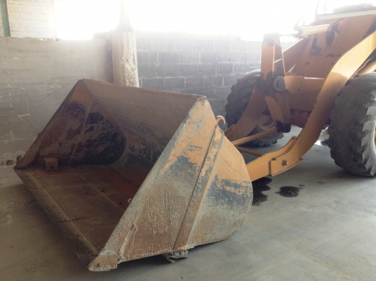 ขายด่วน..รถตัก KOMATSU 510 รุ่นพิเศษ แขนยาว บุ้งกี๋เสริม สวย ๆ เอวอ่อน รถสวย ตักแรง ตักไว ได้งานมาก ประหยัดน้ำมัน.